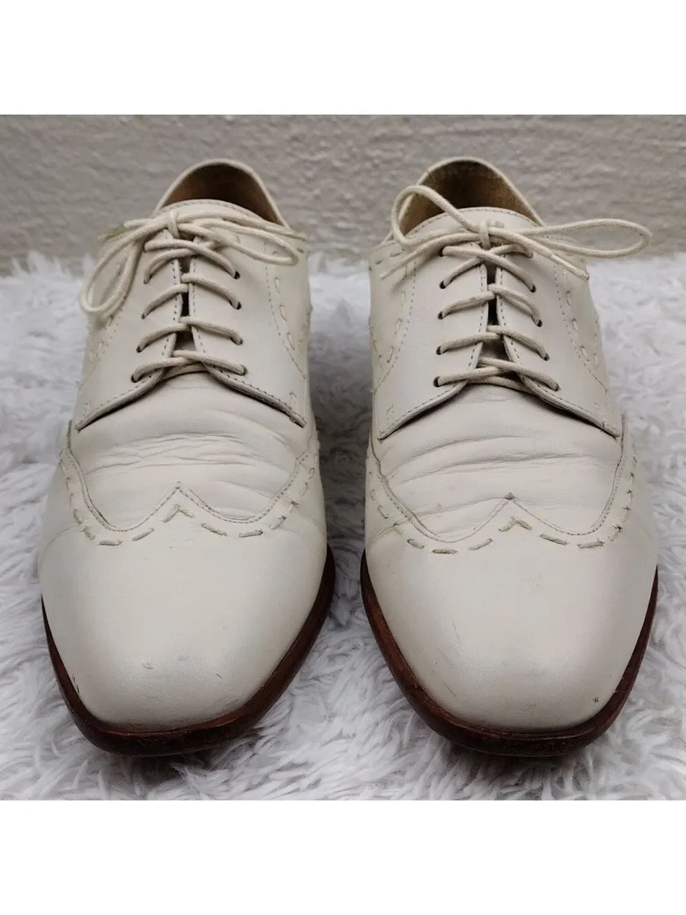 Kenneth Cole New York Cream Leather Stitched Square Toe Lace Up Oxford Shoe